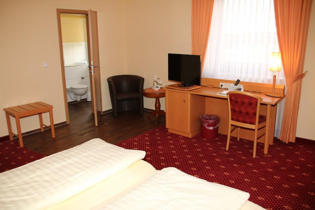 Landgasthof Hotel Bechtel Zella Екстериор снимка