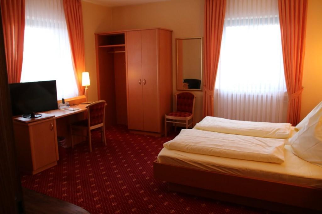 Landgasthof Hotel Bechtel Zella Екстериор снимка